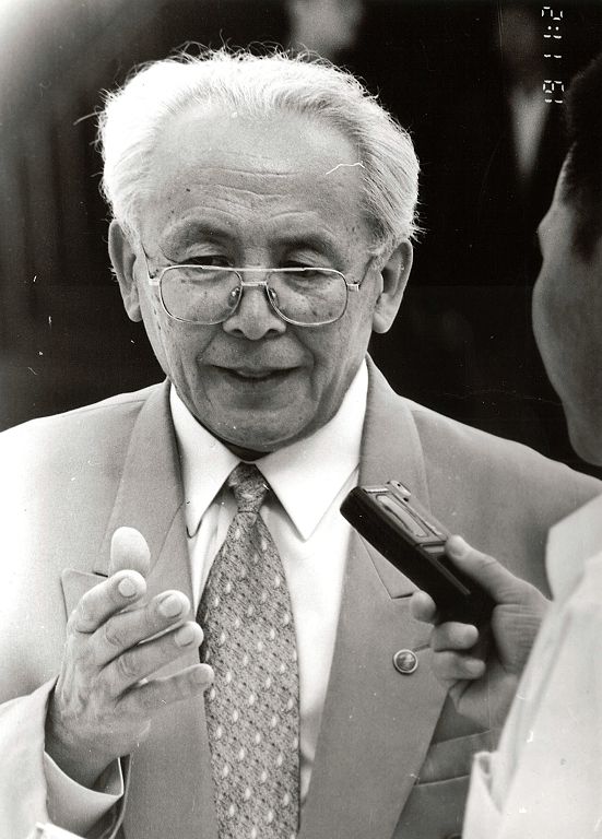 Күмбездің күміс бағаны (ҰҒА академигі Зәки Ахметов туралы)
