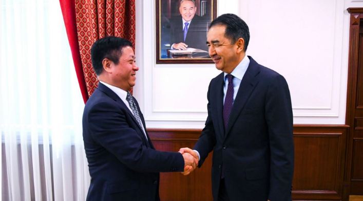 Бақытжан Сағынтаев ҚР-дағы ҚХР елшісі Чжан Ханьхуэймен кездесу өткізді