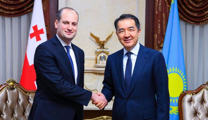 Б. Сағынтаев Грузияның Вице-Премьер-Министрі – сыртқы істер министрі М. Джанелидземен кездесті