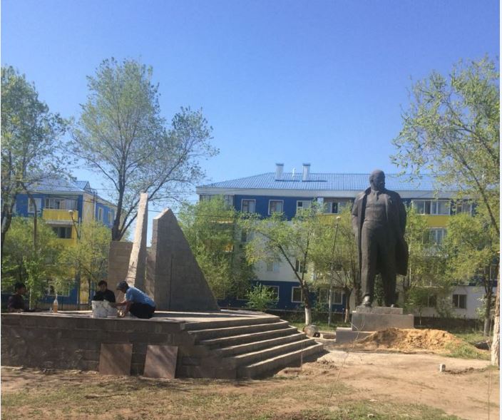 Ақтөбеде арыстардың ескерткішіне елеусіз қуыс­тан жер бөлінген