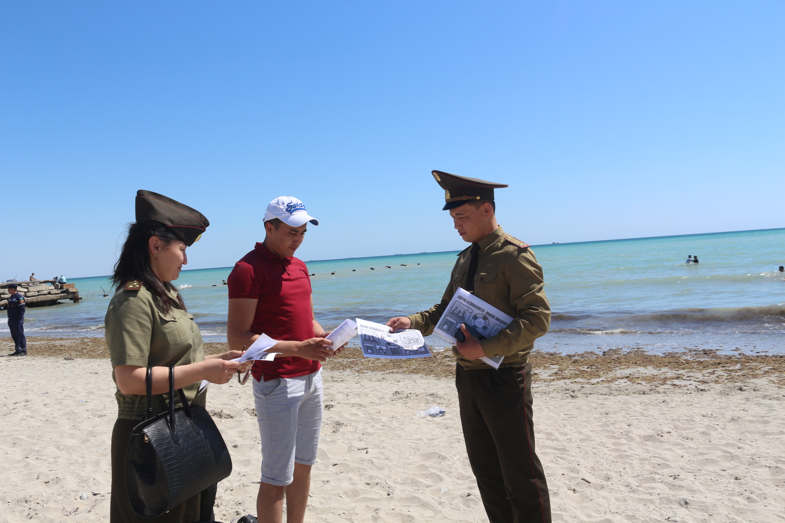 Каспий жағалауында суға шомылу маусымына байланысты үгіт-насихат жұмыстары жүргізілді