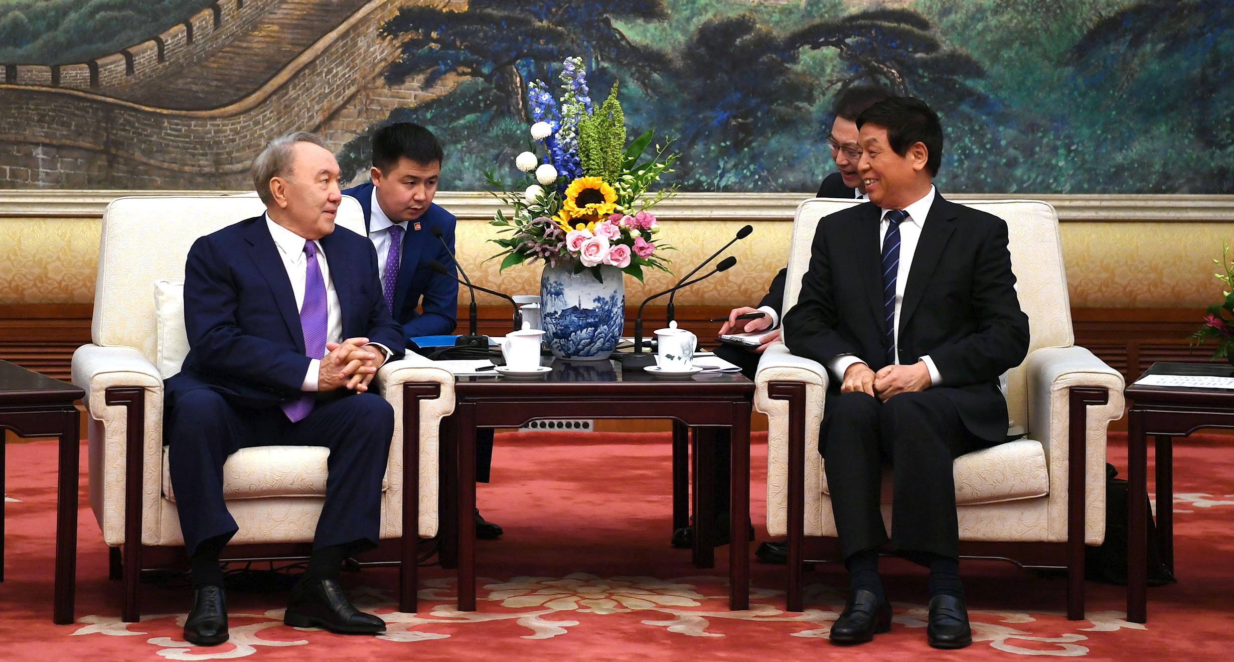 Нұрсұлтан Назарбаев Қытай парламенті төрағасымен кездесті