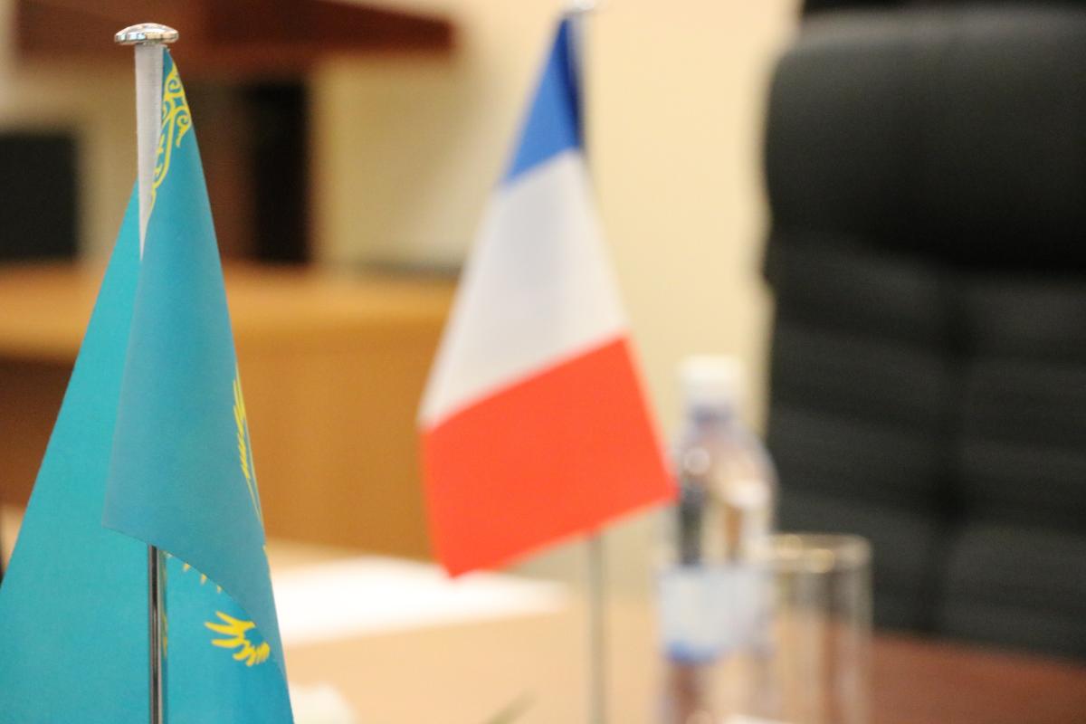 Қазақстан-Франция: стратегиялық серіктестікке 10 жыл