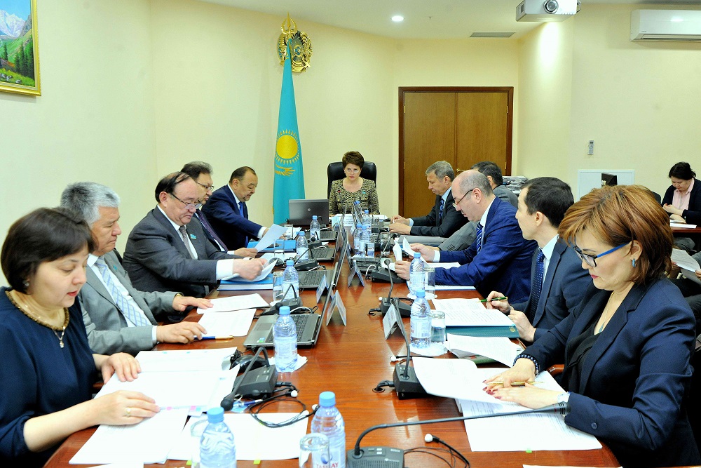 Сенатта сақтандыру мәселелері туралы заңнамаға енгізілетін түзетулер қаралды