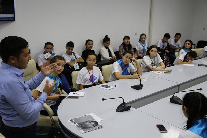 Тәрбие тәлімі: Бірігіп іздену оқушының сенімін арттырады