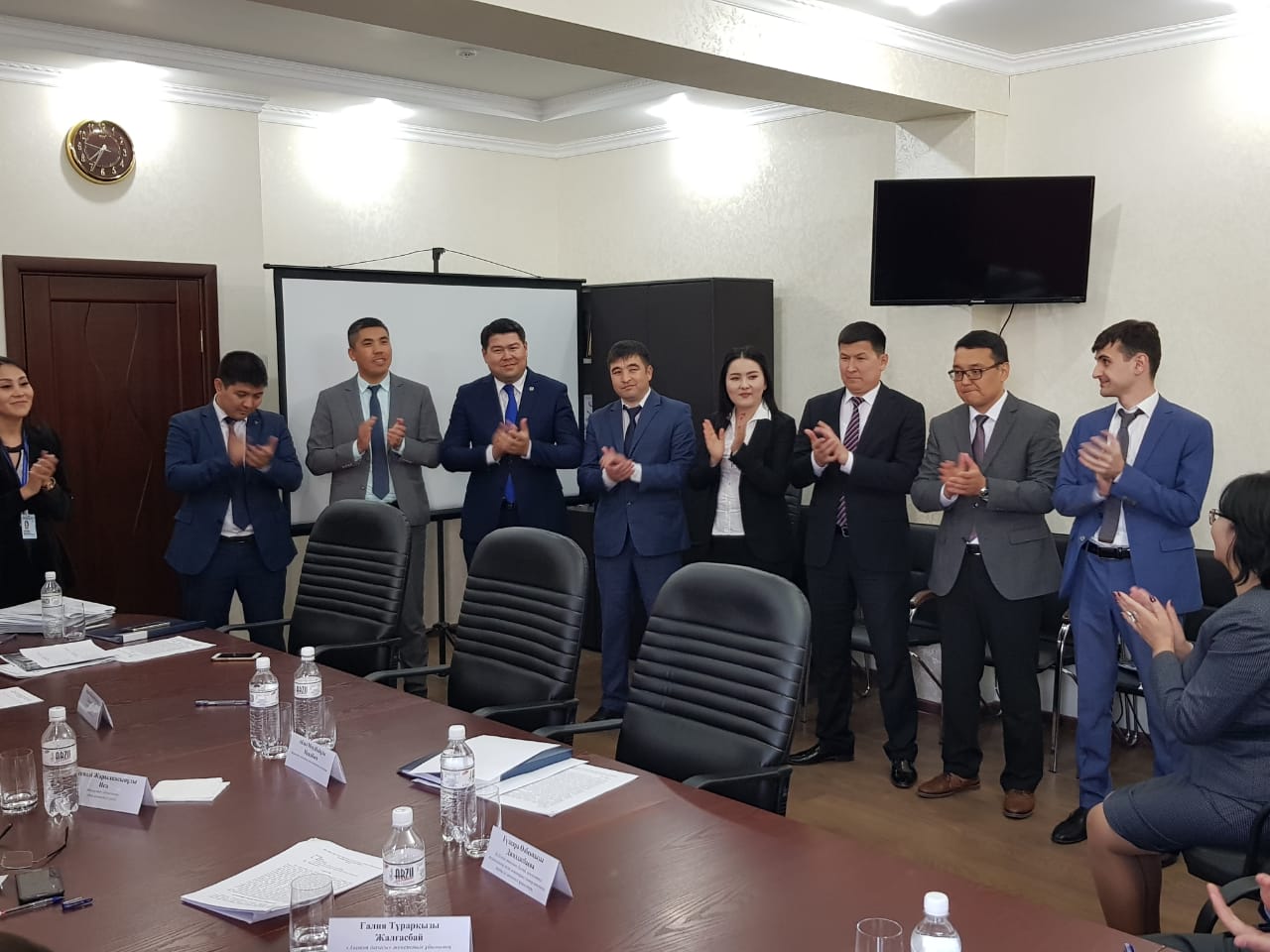 Маңғыстаулық екі мемлекеттік қызметші республикалық байқауда топ жарды