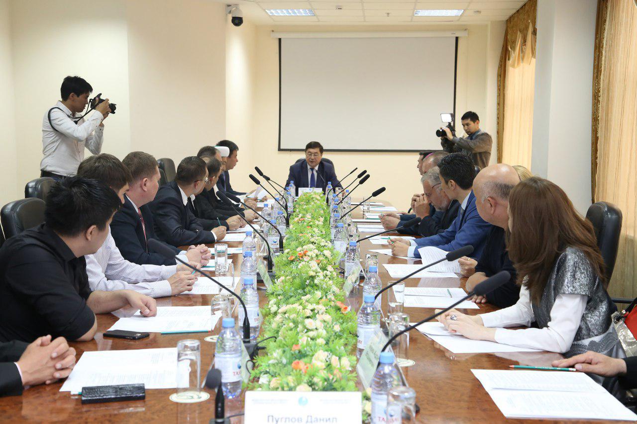 Діни бірлестіктер өкілдері Астанада бас қосты 