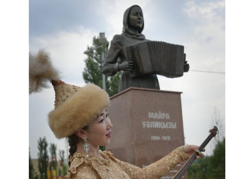 Павлодарда әнші Майраға ескерткіш орнатылды