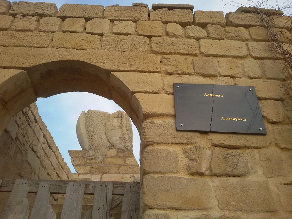 Алты құлаш әулие кесенесі – Ақтаудың Тәж-Махалы болса...