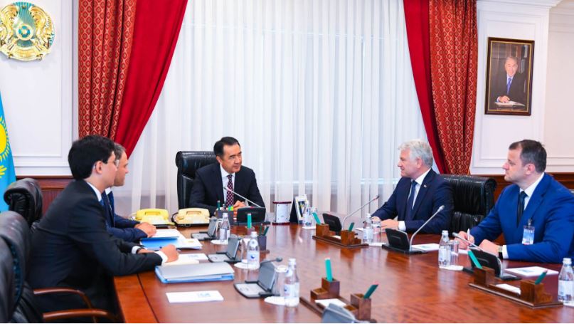 Б. Сағынтаев Қазақстандағы Беларусь Республикасының Төтенше және Өкілетті елшісімен кездесу өткізді