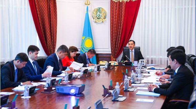 Бақытжан Сағынтаев денсаулық сақтау саласын дамыту мәселелері жөнінде кеңес өткізді