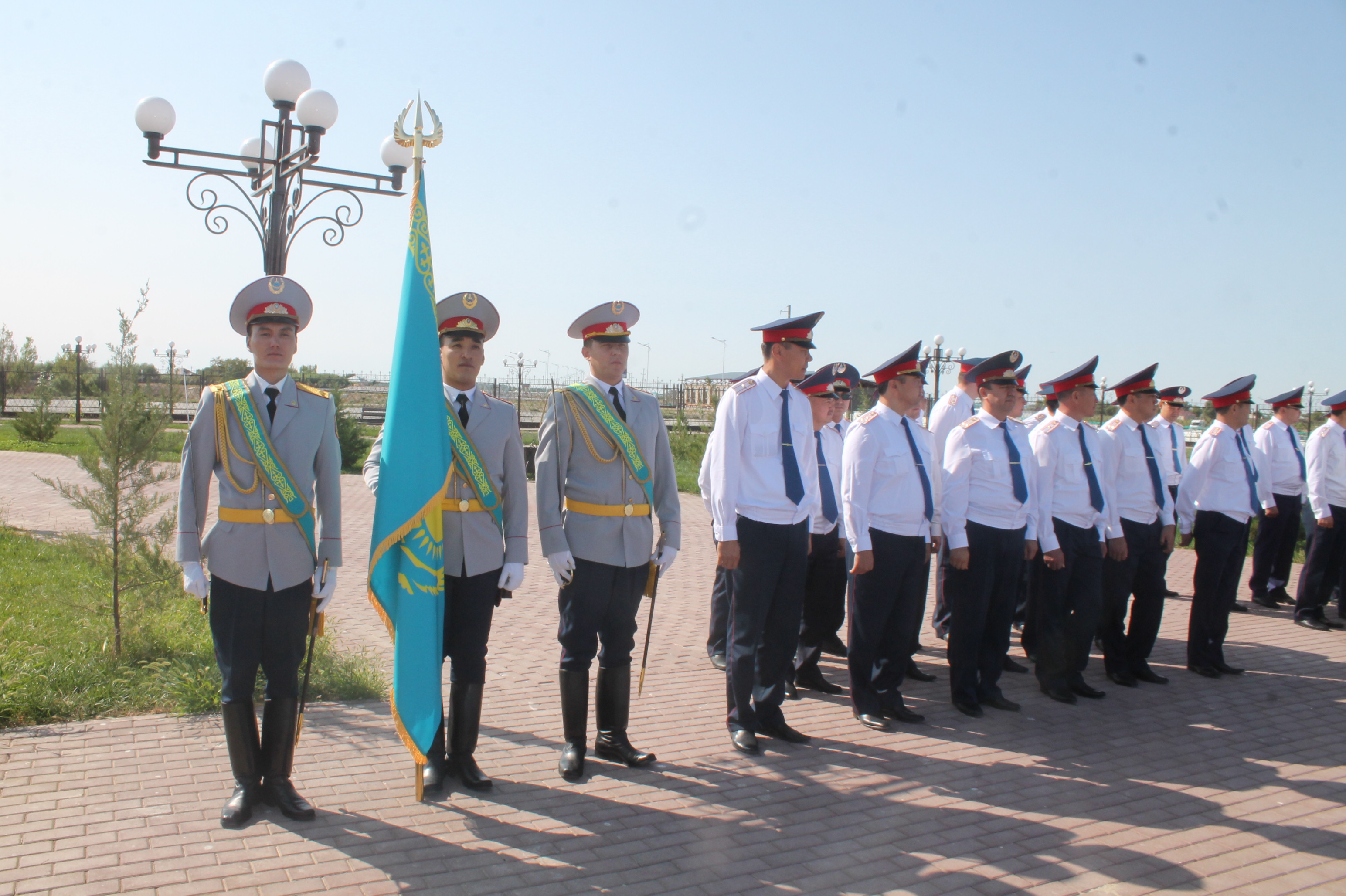 Қызылордалық полицейлер Конституция күнін салтанатты түрде атап өтті