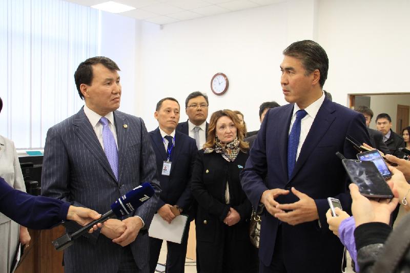 Әсет Исекешев пен Алик Шпекбаев Астанадағы Ikomek жедел əрекет орталығына барды