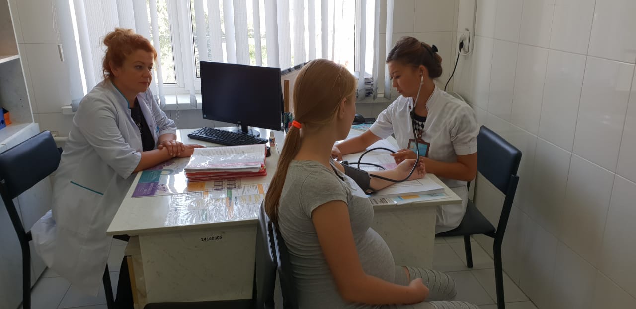 Вильнюс университетінің мамандары Перинатология және балалар кардиохирургиясы орталығында болды