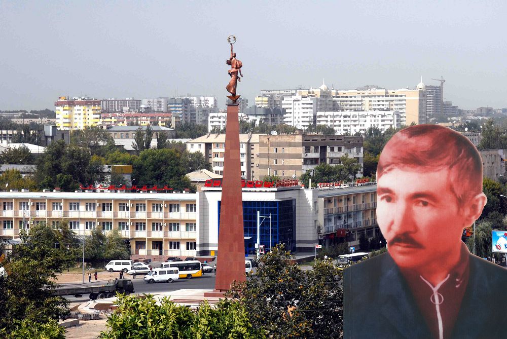 Ақын есімі ұмыт қалмаса екен