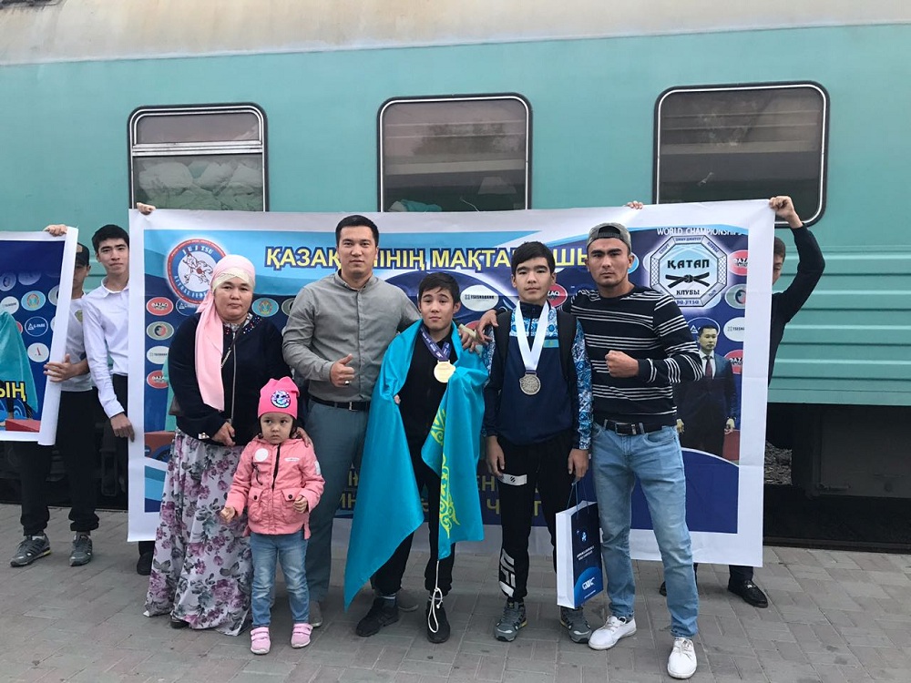 Есенбек Сиғуатов  грепплингтен тұңғыш Әлем чемпионы атанды