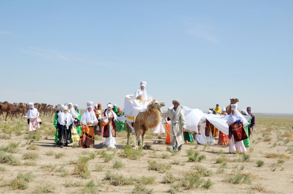 «Түйемұрындық» ұмытылмасын десек...