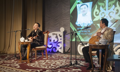 Ақын Сараның 165 жылдығына арналған айтыс өтті