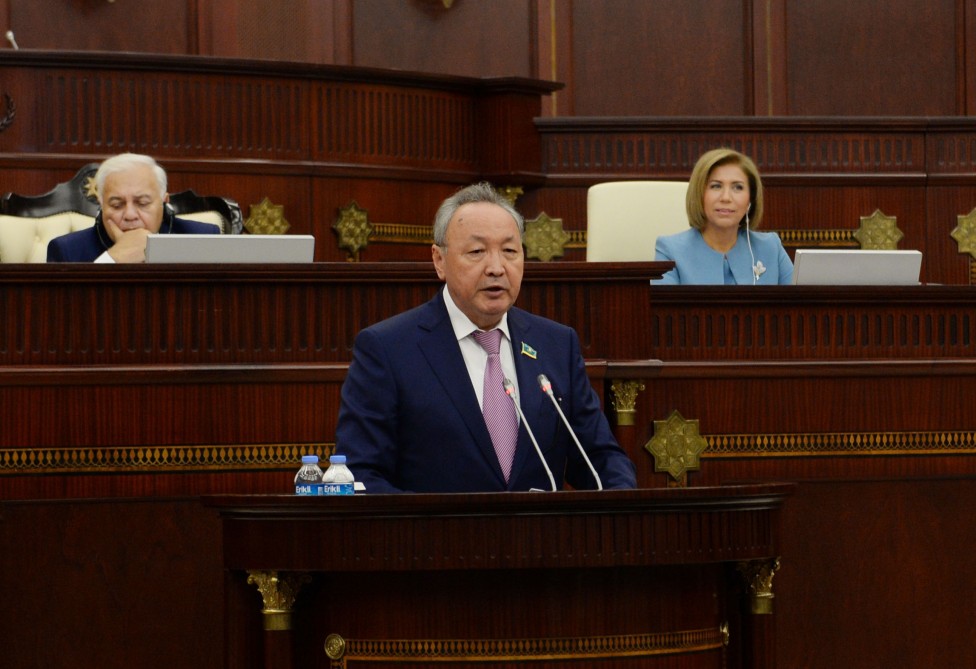 Б.Бекназаров Әзербайжан Парламентінің 100-жылдығына арналған шараға қатысты