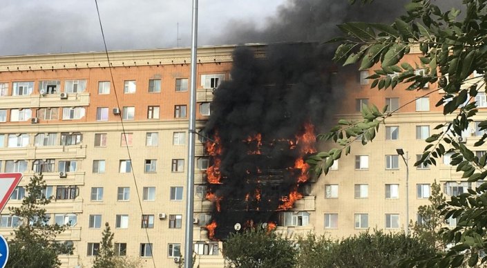 Ақтөбеде 9 қабатты үй өртенді