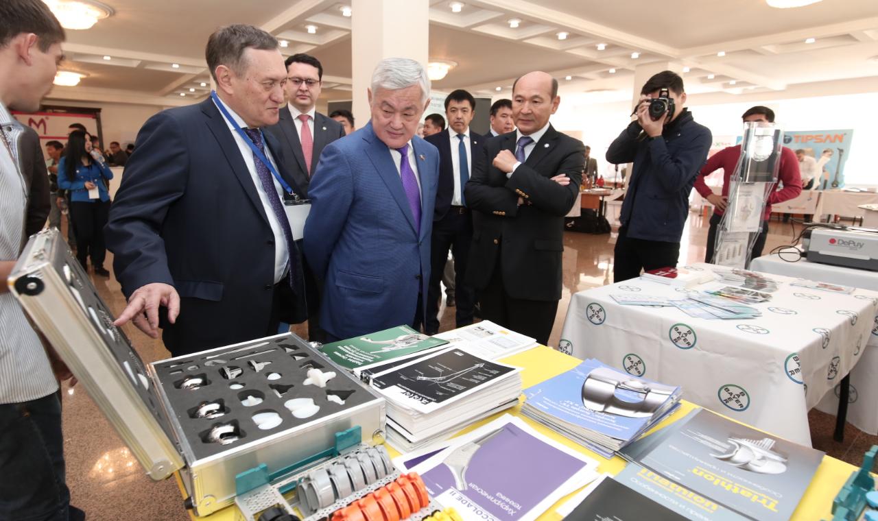 Әлемнің жетекші травматологтары мен ортопедтері Ақтөбеге жиналды