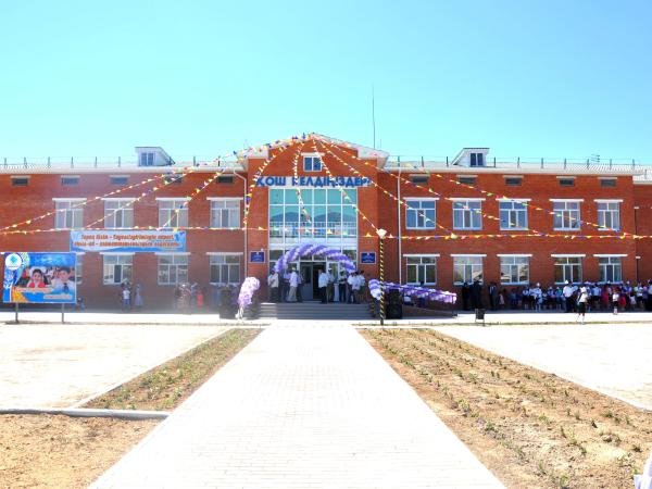 Үш ауысымды мектептердің мәселесі шешілген шаһар