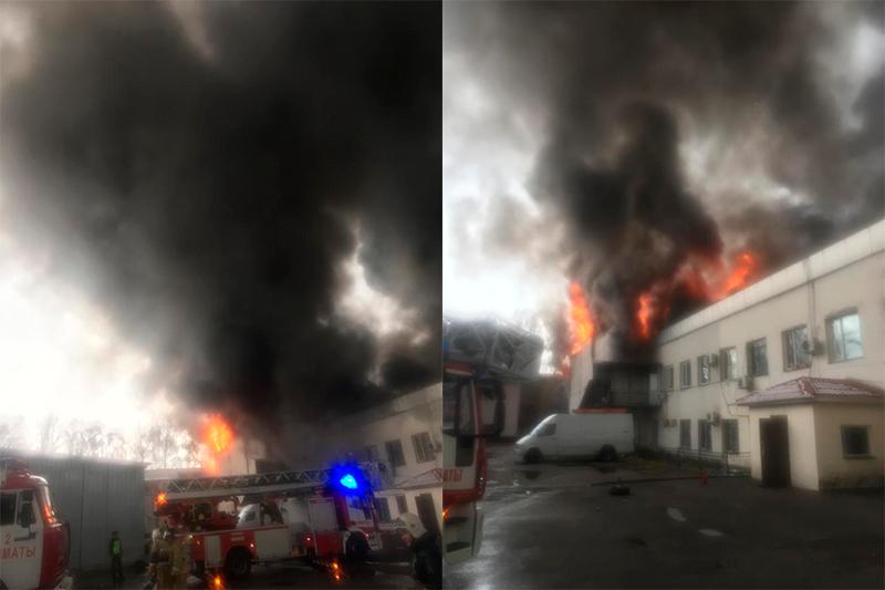 Алматыда «барахолка» қоймалары отқа оранды