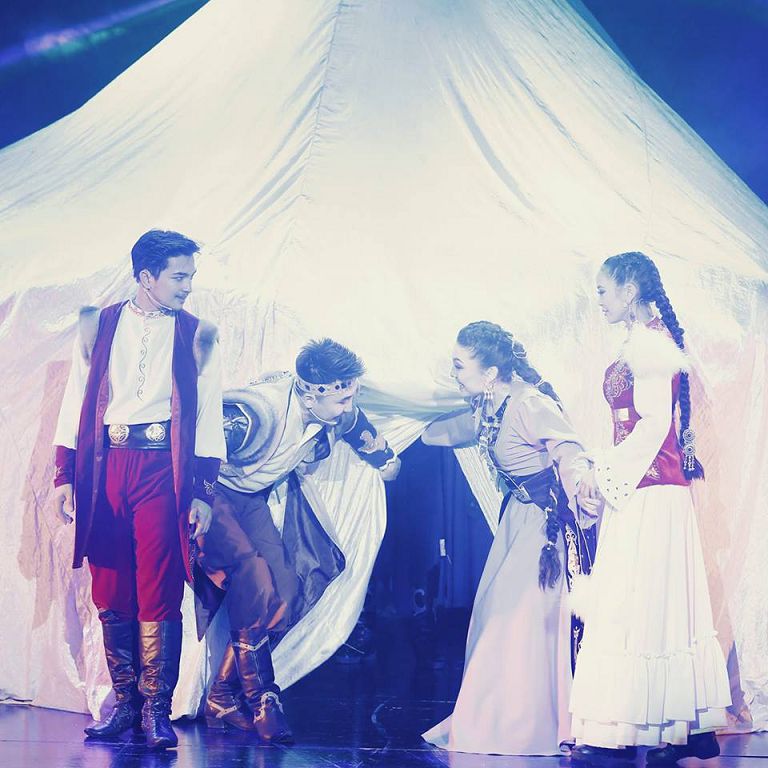 Жастар театрының отыз күндік өнер сапары 