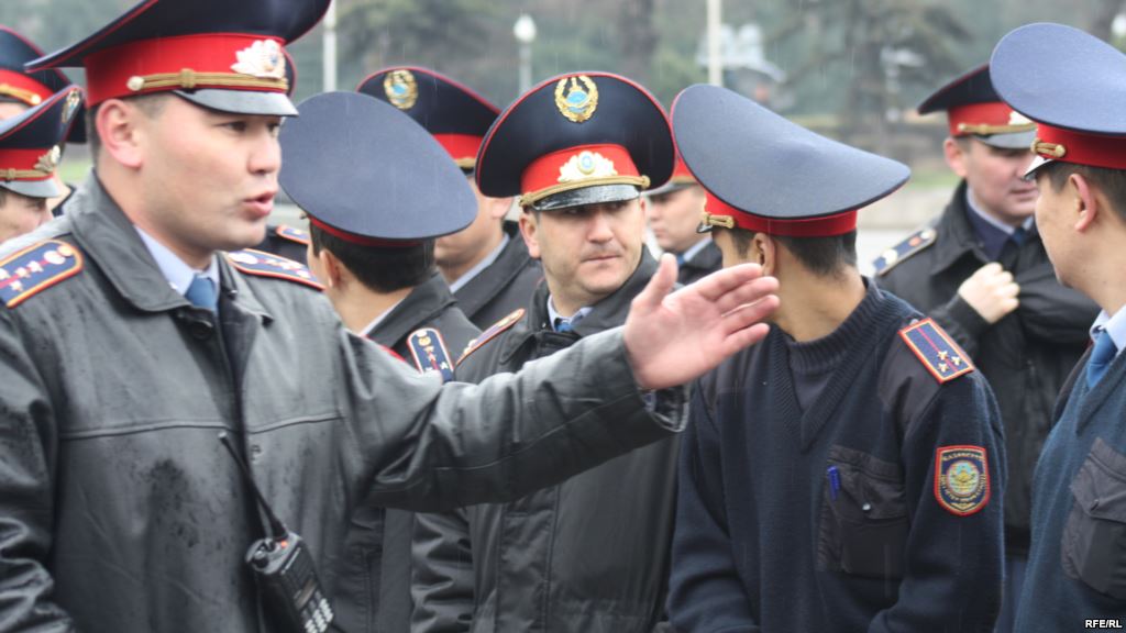 Алматы полициясы: өтінім беру 15 минутқа дейін қысқартылды