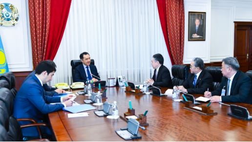 Бақытжан Сағынтаев Қазақстандағы Қырғызстан елшісі Жээнбек Кулубаевпен кездесу өткізді