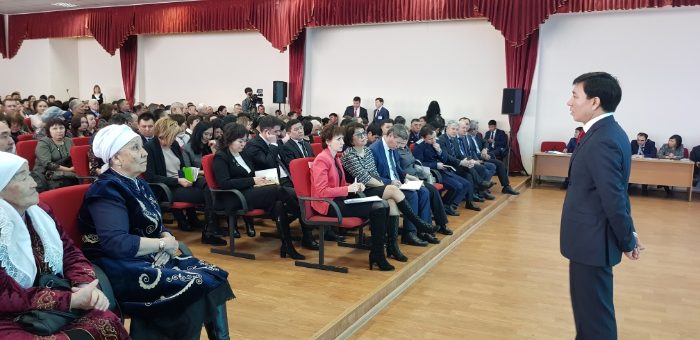 Үлбі поселкесі бар екенін білесіз бе, білмейсіз бе, әкім мырза