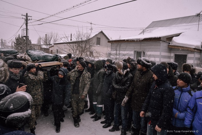 Қайғыны бөліссе - азаяды