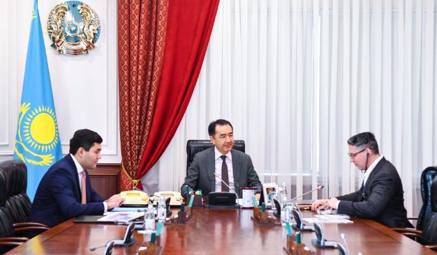 Б. Сағынтаев Astana Hub кеңесшісі Д. Циглермен кездесті