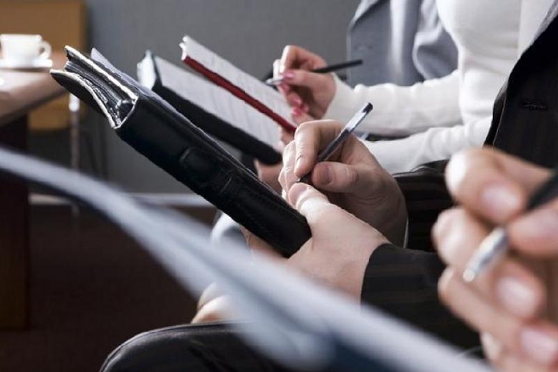 Журналистерді аккредитациялау тәртібін өзгертеміз - Дәурен Абаев