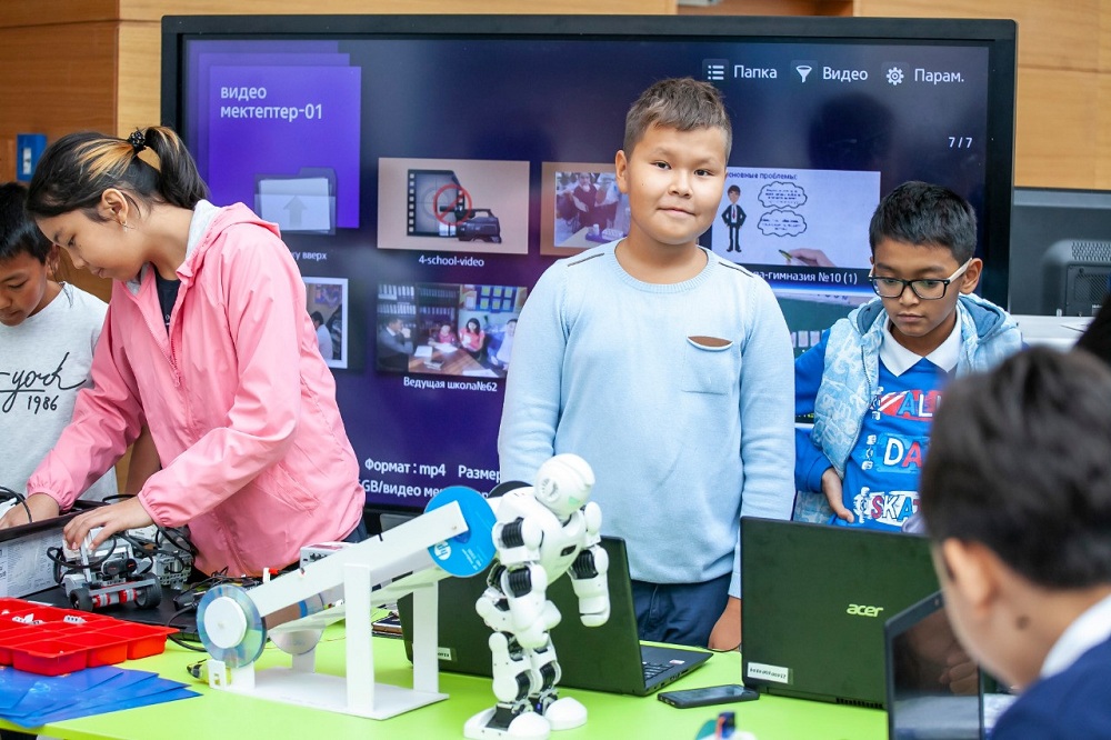 Елорда оқушылары инновацияға ден қояды