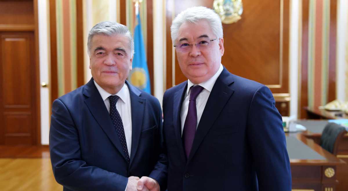 Қазақстан мен Өзбекстан дипломаттары ірі іс-шаралар қарсаңында «сағат теңестірді»
