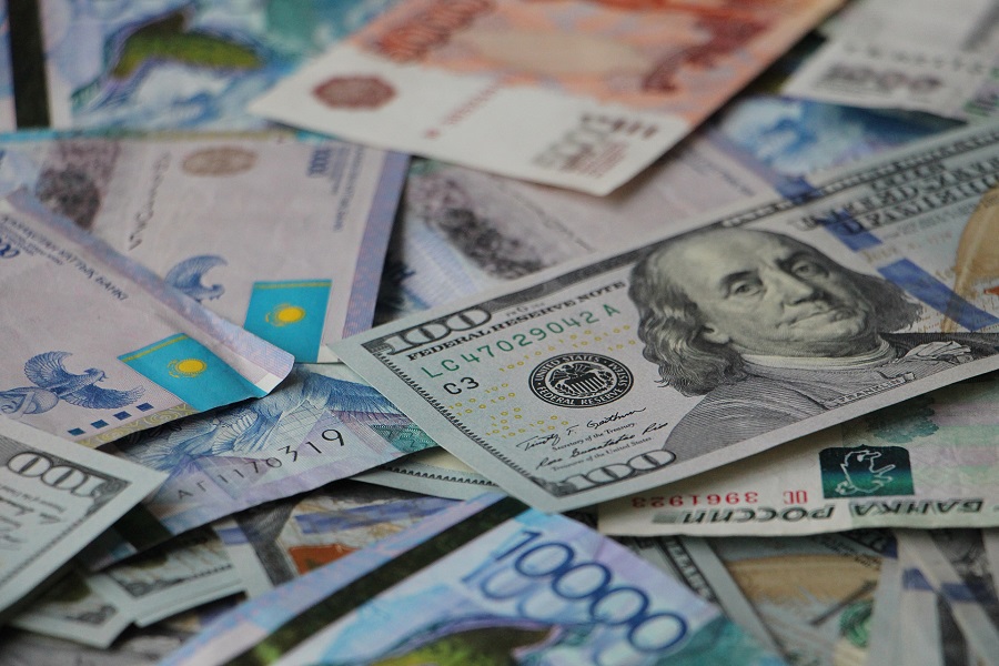 Шекарашылар заңсыз валюта шығармақ болған 29 жастағы қазақстандықты ұстады