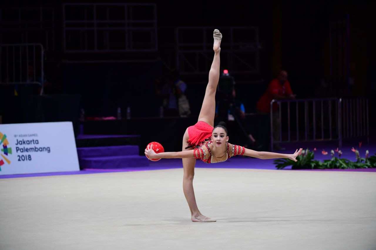 Алина Әділханова көркем гимнастикадан испаниядағы турнирге аттанды