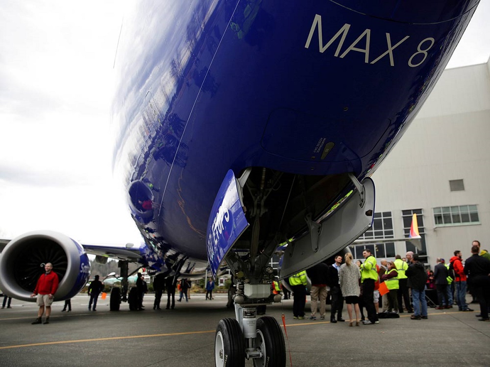 Трамп Boeing 737 Max ұшағын пайдалануға тыйым салды