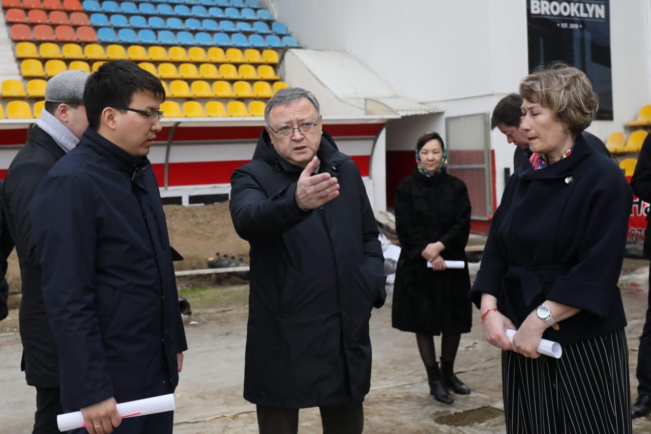 Мүлдем жауапкершілік жоқ: Ақтөбе облысының әкімі Орталық стадионның жағдайы туралы