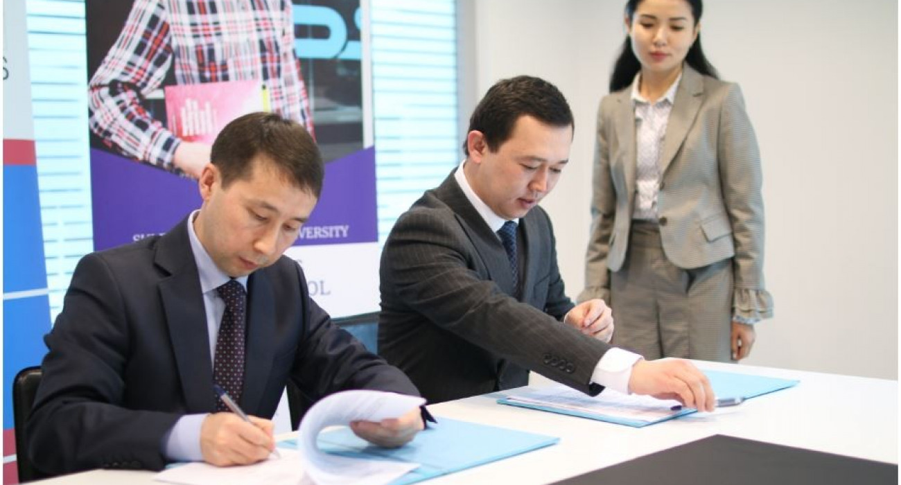 Оргазм порно девственности Менің әйелімдегі үлкен әтештер видео