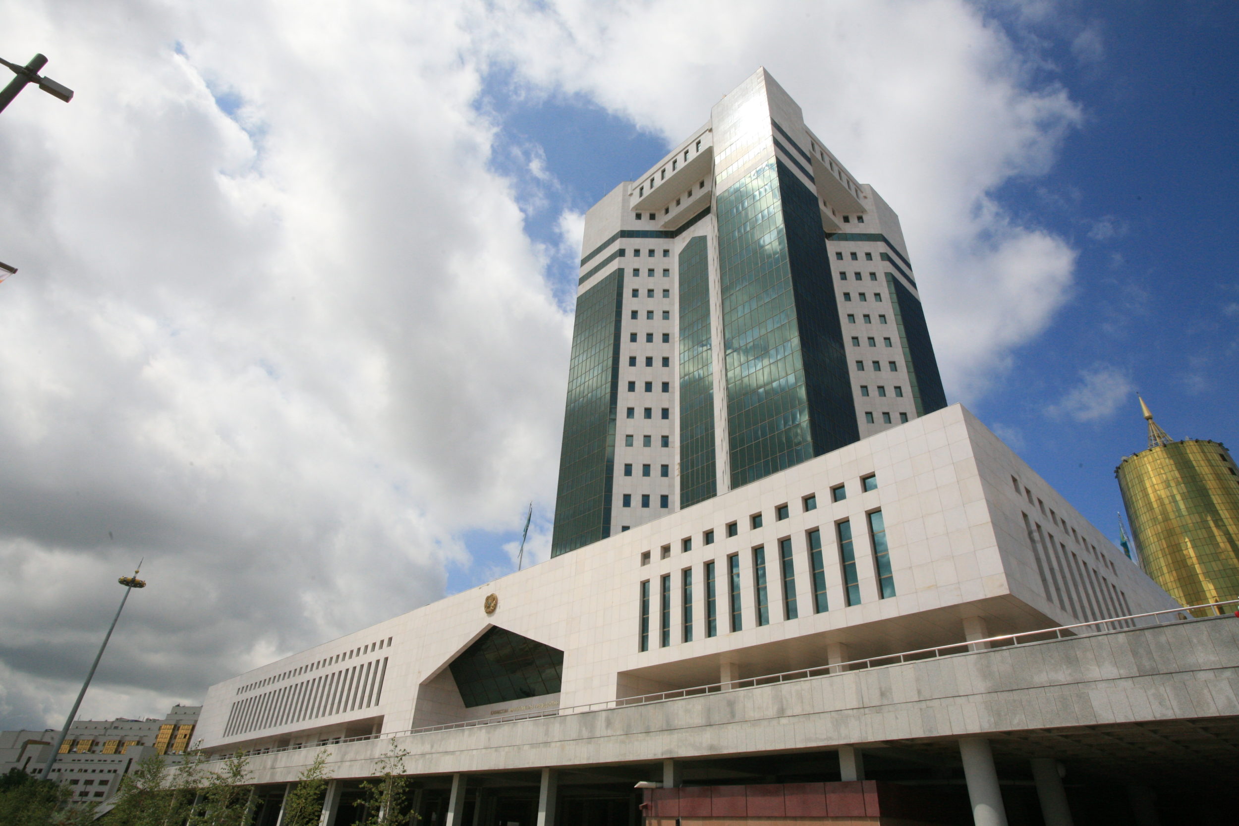 Премьер-Министр «Астана» халықаралық қаржы орталығын дамыту мәселелері туралы кеңес өткізді