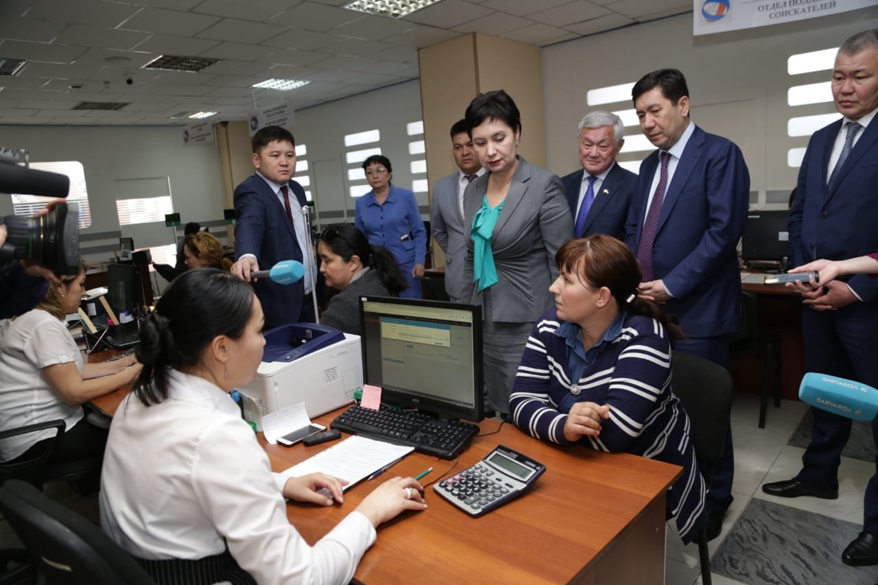 Гүлшара Әбдіхалықова бастаған үкіметтік топ Қарағанды облысына жұмыс сапарымен келді