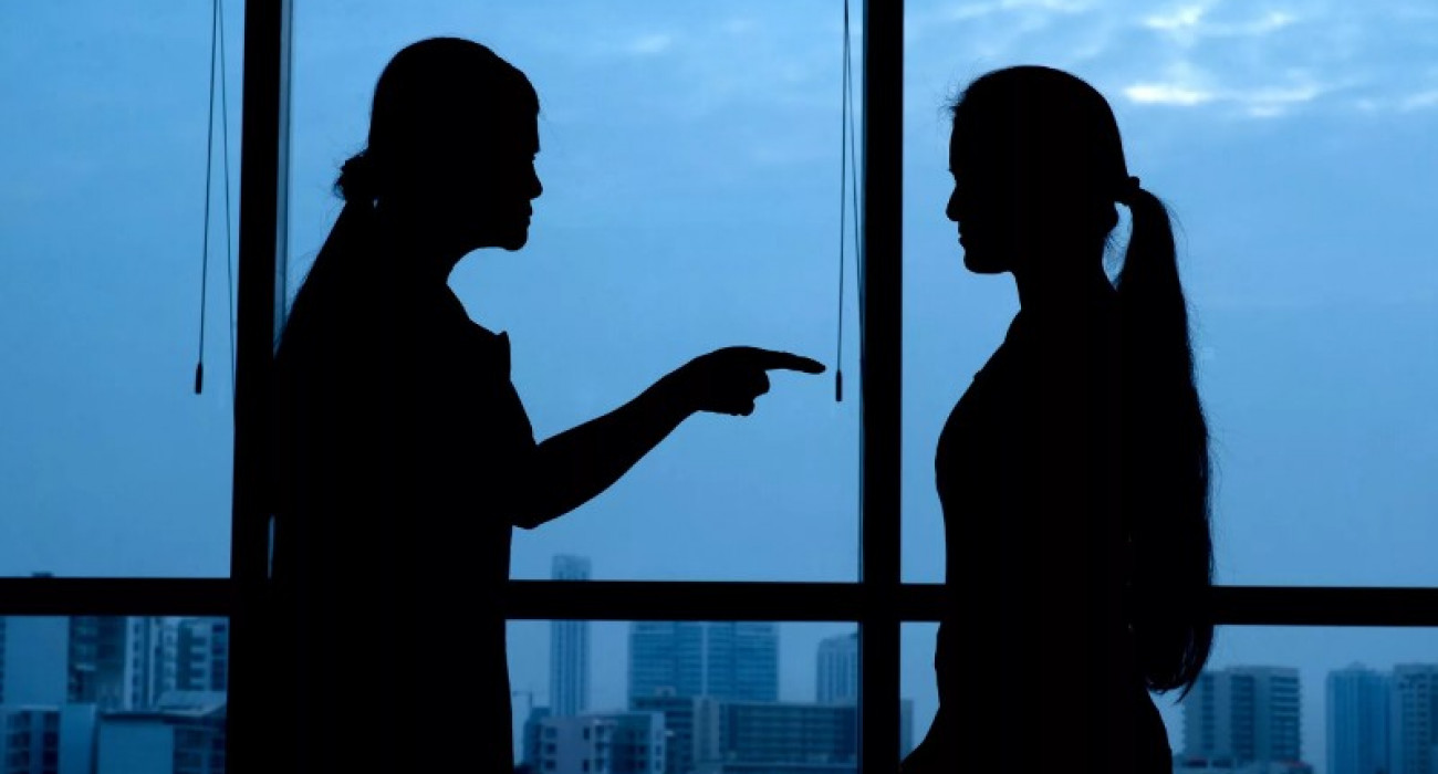 Ескі секс мультфильмдері Playboy журналындағы жалаңаш Настя Каменских