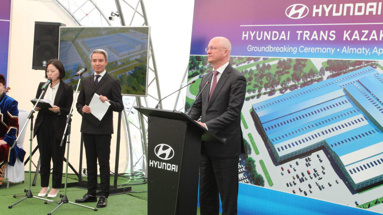 Алматыда Hyundai автокөлігін шығаратын зауыт құрылысының алғашқы іргетасы қаланды