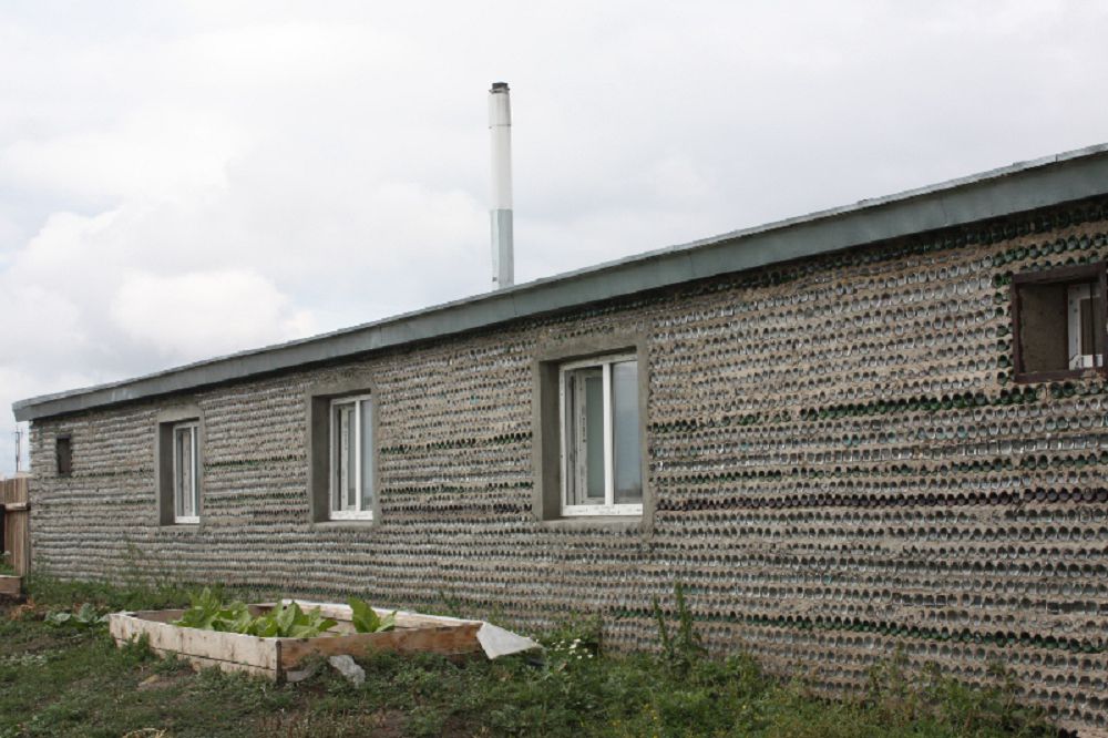 Шыны шөлмектен салынған жылыжай