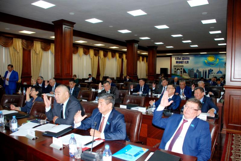 Фронт-офис ашық алаңға айналады