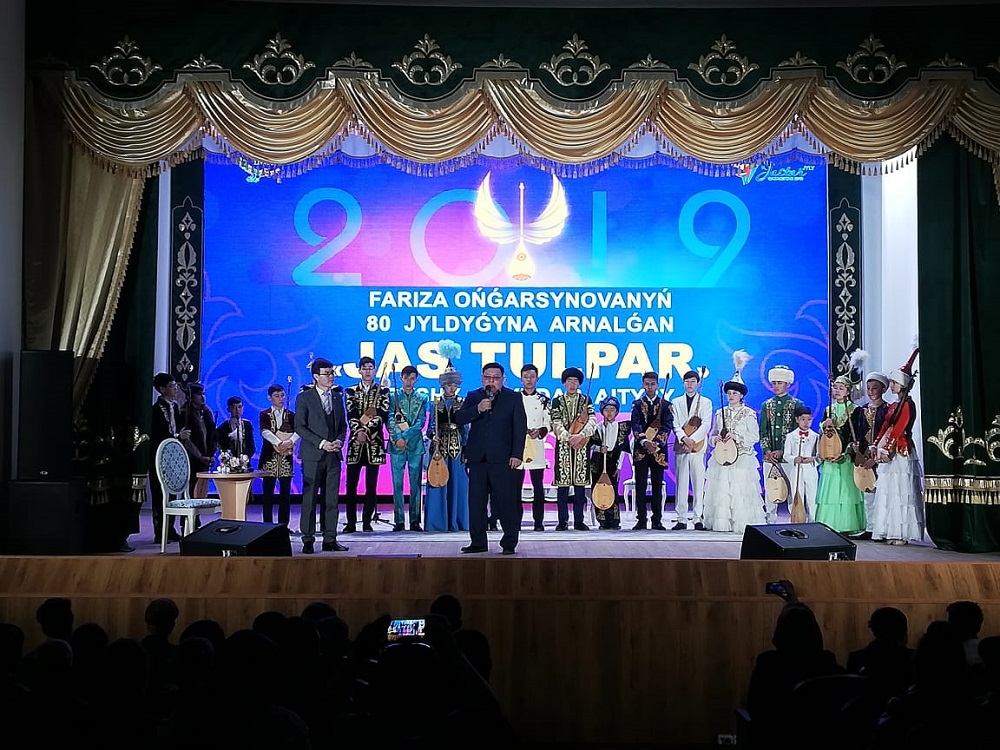 Қостанай облысында мектеп оқушыларының дәстүрлі айтысы өтті