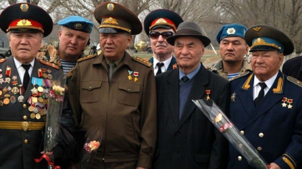 Хас батыр – тұңғыш Қорғаныс министрі