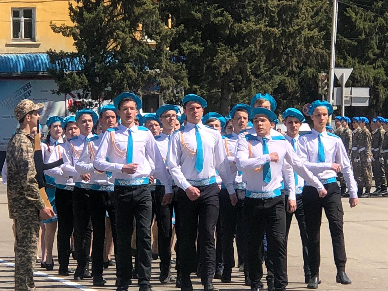 Алтай ауданында «Жас сарбаздар» шеруі өтті